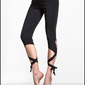 Tie bottom yoga leggings